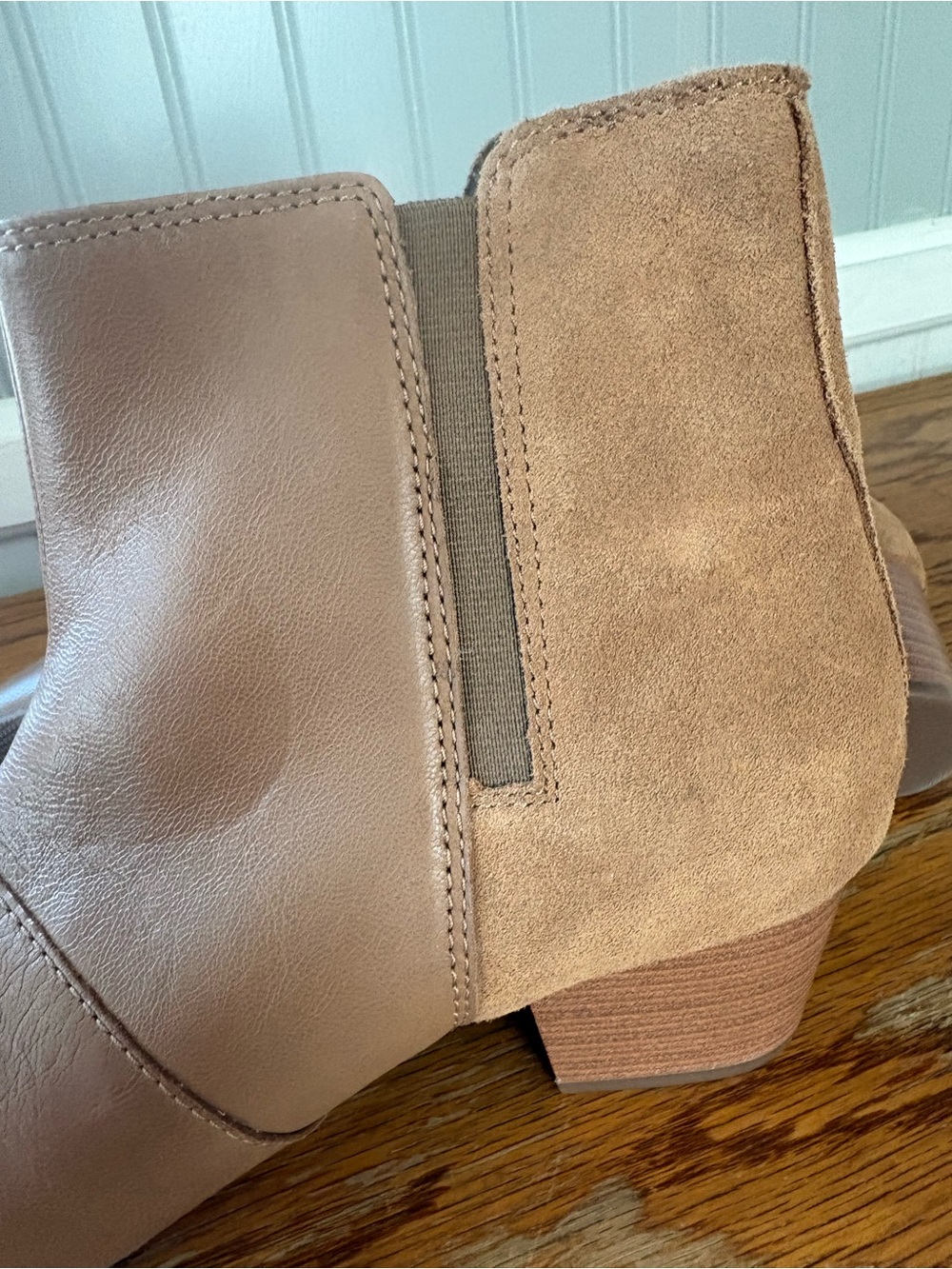 NWT! Clarks ELLANIE VIBE BOOTS, 9.5, “Taupe”(COGNAQ LEATHER) - Picture 5 of 10